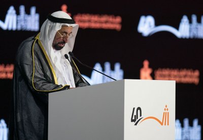 حاكم الشارقة يطلق الأجزاء الـ17 من "المعجم التاريخي للغة العربية"