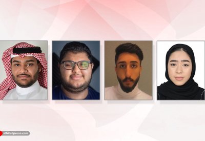 الشباب بين الحضور الفعلي والافتراضي لتقديم الامتحانات.. اختلاف وتباين