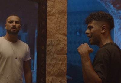 عفروتو يطلق فيديو مصوّر لأغنية فيلم فرق خبرة