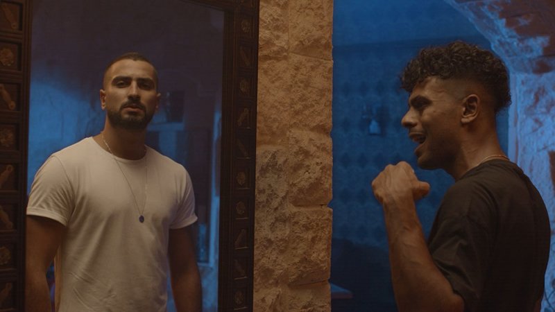 عفروتو يطلق فيديو مصوّر لأغنية فيلم فرق خبرة