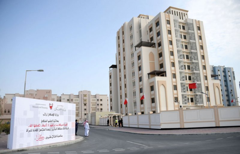 مطلقة مهددة بالطرد وتطلب شقة من الإسكان