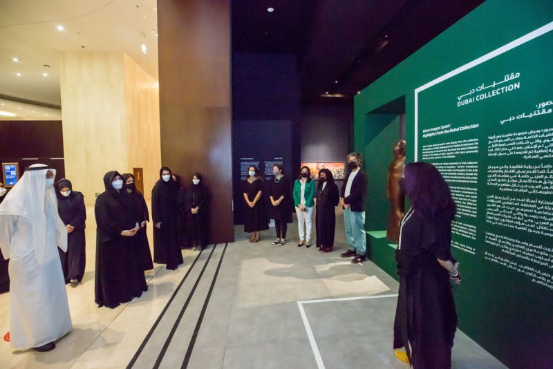 لطيفة بنت محمد تفتتح معرض" عندما تتحدث الصور" 