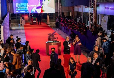 الفيلم المصري "ريش" يفوز بالتانيت الذهبي في قرطاج السينمائي