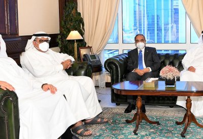وزير الأشغال يبحث احتياجات مدينة حمد الخدمية مع النائبين الذوادي والمالكي