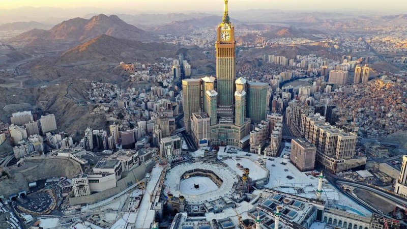 السماح لغير السعوديين بالاشتراك في الصناديق العقارية المستثمرة في مكة والمدينة