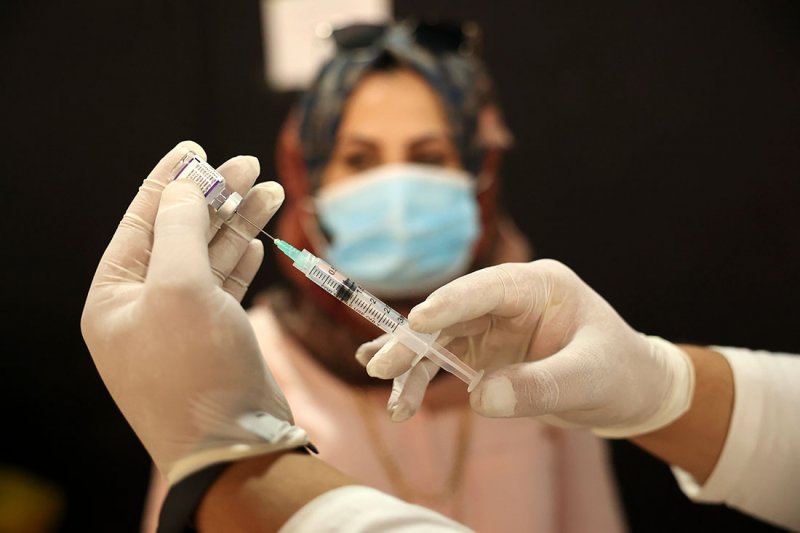 بفضل لقاح كورونا.. شابة تدخل "نادي المليونيرات"