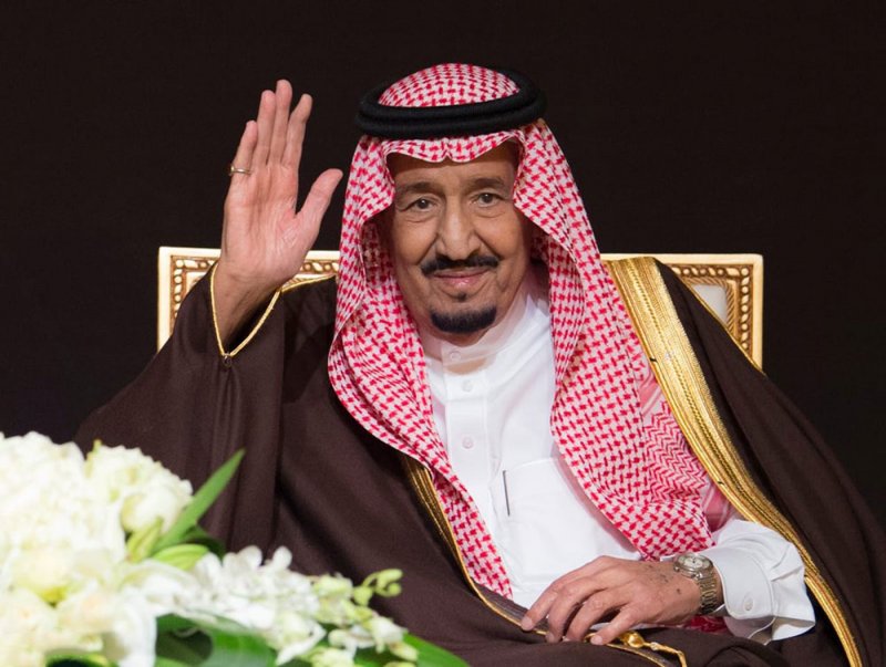 شعوب الخليج: تهنئ خادم الحرمين بالذكرى السابعة لتوليه مقاليد الحكم