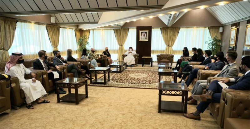 وزير العدل يستقبل وفدًا من موظفي مجلسي النواب والشيوخ الأمريكي