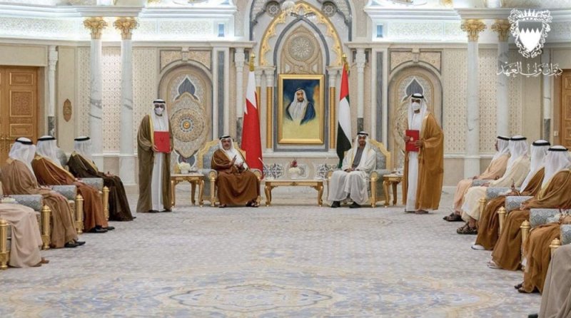 وزير الصناعة والتجارة والسياحة يؤكد قوة ومتانة العلاقات الاقتصادية بين البحرين والإمارات