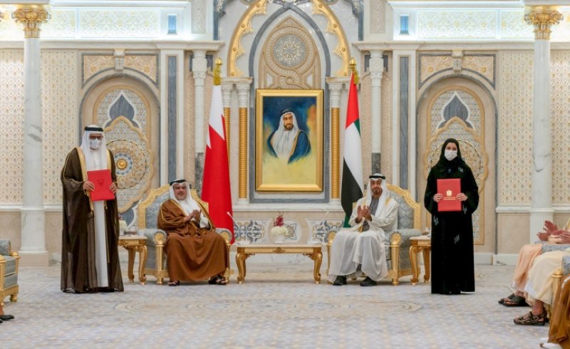 وزير الخارجية يوقع مذكرتي تفاهم وإعلان اتفاقية