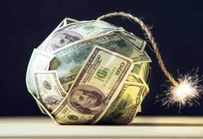 ديون الأميركيين تصل إلى مستوى قياسي جديد.. لن تصدق قيمتها