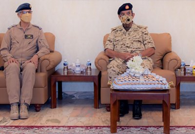 القائد العام يتفقد إحدى وحدات قوة دفاع البحرين‎‎