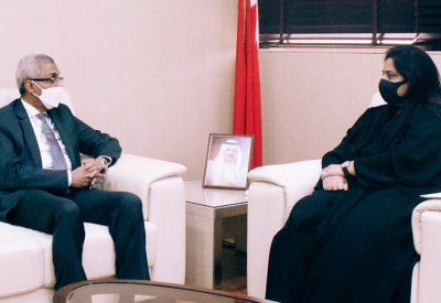 الامين العام لمجلس التعليم العالي تتسلم دعوة لحضور المنتدى العالمي للتعليم العالي والبحث العلمي بمصر