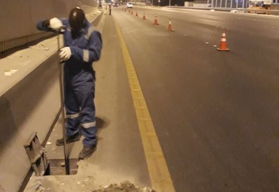 "الأشغال": تنظيف 49 ألف فتحة تصريف وصيانة 76 محطة ضخ لمياه الأمطار