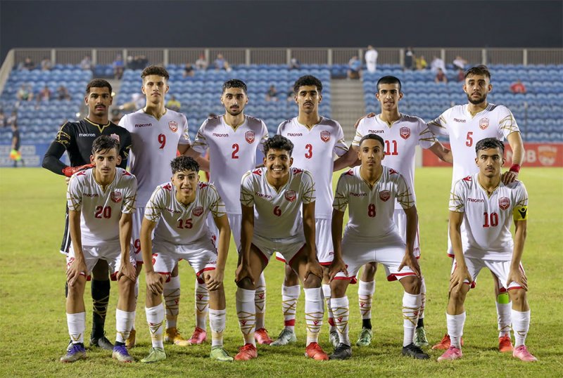 أحمر الشباب يلاقي نظيره الإماراتي وديًا.. السبت