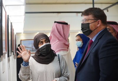 اختتام المعرض الفوتوغرافي السعودي الأمريكي في ثقافة الدمام 