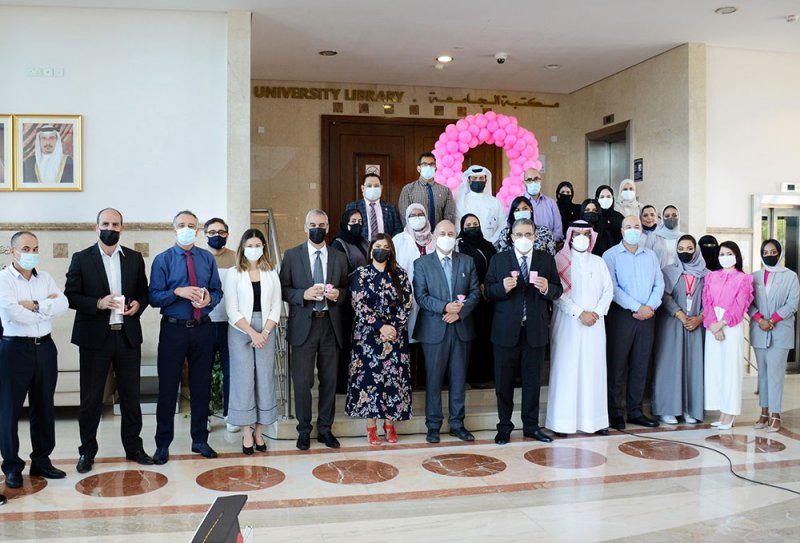 جامعة العلوم التطبيقية تنظم فعالية أكتوبر الوردي تزامنا مع الشهر العالمي للتوعية بسرطان الثدي