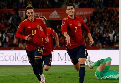 إسبانيا تهزم السويد وتتأهل إلى كأس العالم