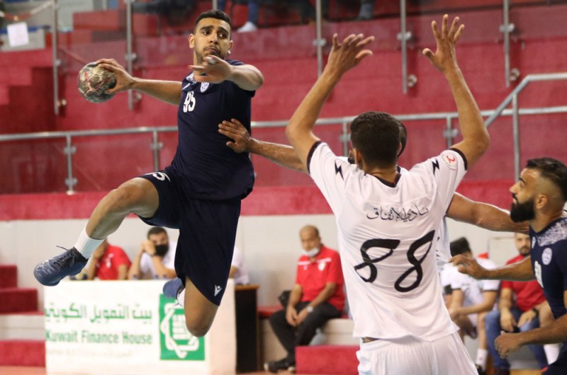 النجمة ينفرد بصدارة دوري خالد بن حمد