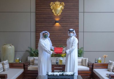 ناصر بن حمد: الكفاءات الوطنية تساهم في دفع عجلة التنمية بالمملكة