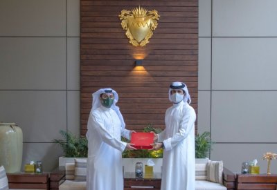 ناصر بن حمد: الكفاءات الوطنية تساهم في دفع عجلة التنمية بالمملكة