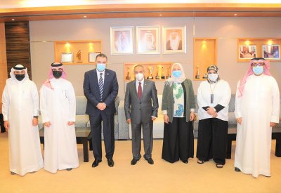 وزير "الأشغال والبلديات" يستقبل المسئولين الجدد بمناسبة تعيينهم بالوزارة
