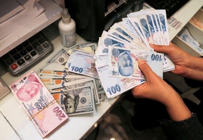 "المركزي" التركي يخفض سعر الفائدة.. والليرة تواصل الهبوط