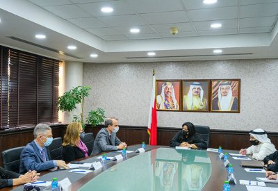 أمين العام مجلس التعليم العالي تستقبل اعضاء اللجنة اليهودية الامريكية