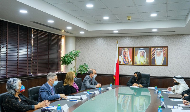 أمين العام مجلس التعليم العالي تستقبل اعضاء اللجنة اليهودية الامريكية