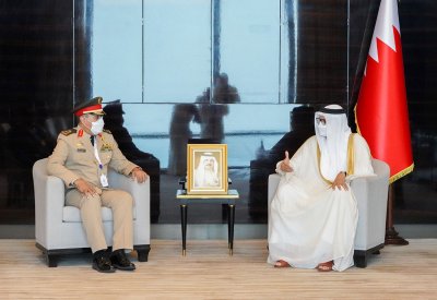 وزير الخارجية يجتمع مع الأمين العام المكلف للتحالف الإسلامي العسكري لمحاربة الإرهاب