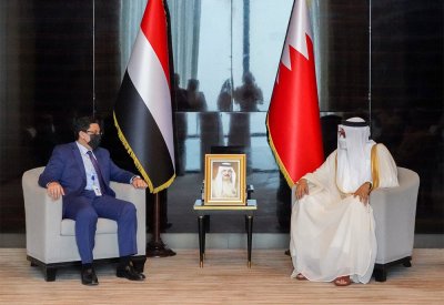 وزير الخارجية يجتمع مع معالي وزير الخارجية وشؤون المغتربين بالجمهورية اليمنية الشقيقة