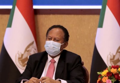 حمدوك: عدت للحفاظ على المكاسب الاقتصادية في السودان