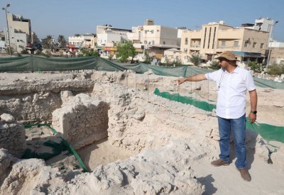 فيديو "البلاد": بيت أسقُف سماهيجي يحسم الوجود المسيحي في البحرين