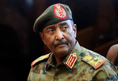 البرهان لفاينانشال تايمز: سأعتزل السياسة وأتقاعد بعد انتخابات 2023