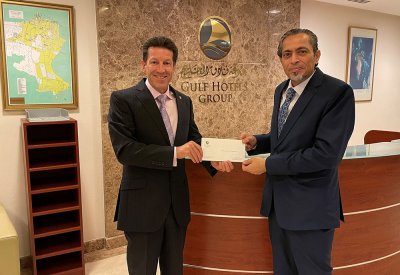 فنادق الخليج تقدم تبرعها السنوي لجمعية البحرين لرعاية مرضى السكلر