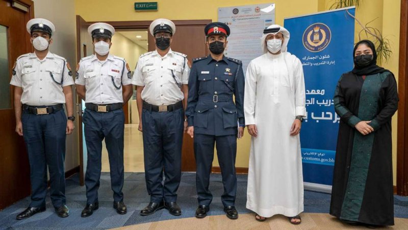 قسم التراخيص بالإدارة العامة للدفاع المدني يشارك في دورة مختصة للتصاريح الإلكترونية