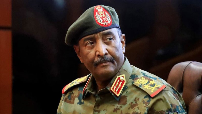 البرهان لفاينانشال تايمز: سأعتزل السياسة وأتقاعد بعد انتخابات 2023
