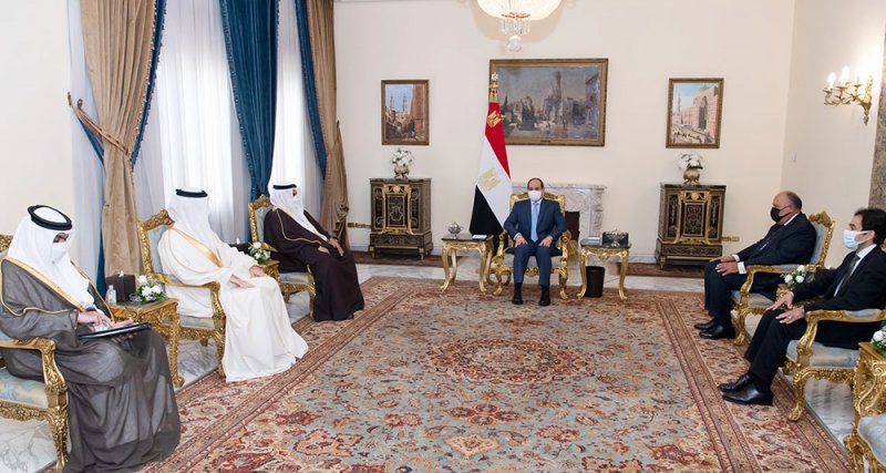 جلالة الملك المفدى يبعث برسالة للرئيس المصري