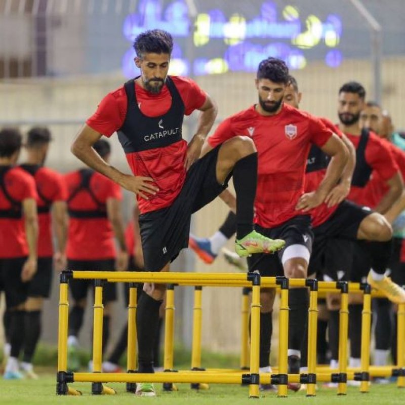 "الأحمر" يواصل تدريباته لكأس العرب