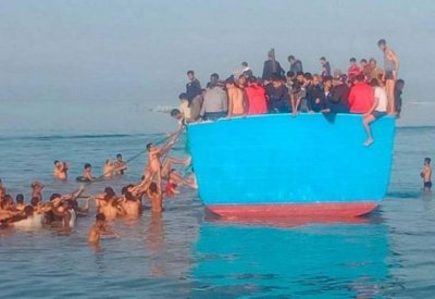 البحرية التونسية تنقذ نحو 500 مهاجر
