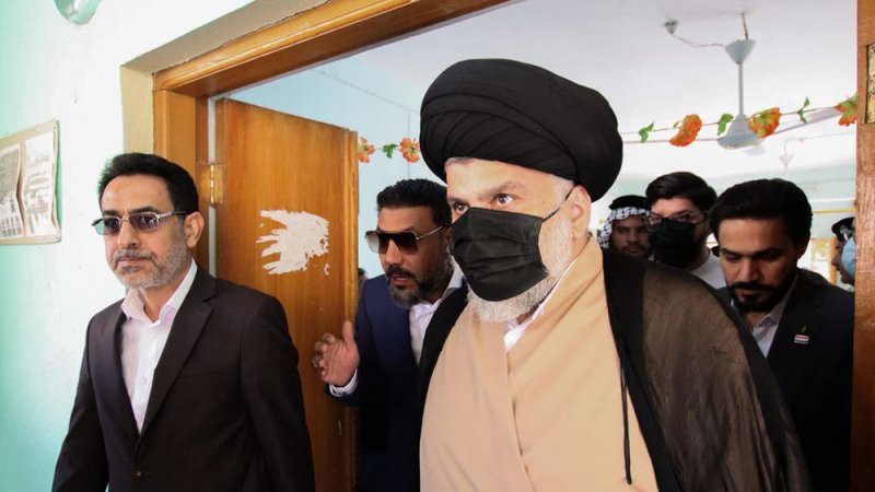 الصدر: اكشفوا عن المتورطين باستهداف الكاظمي وإلا..