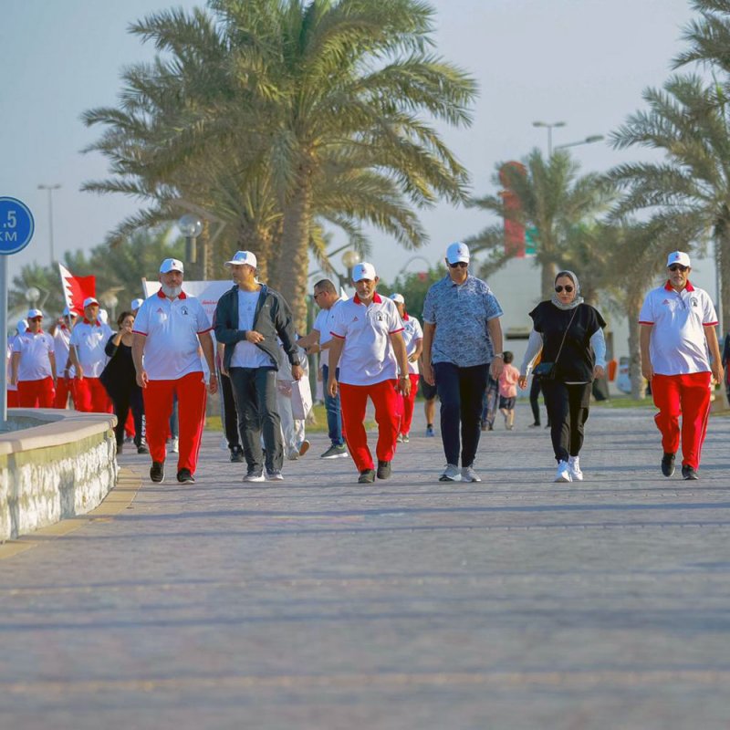 الرياضة للجميع ينظم مهرجان المشي بممشى سترة