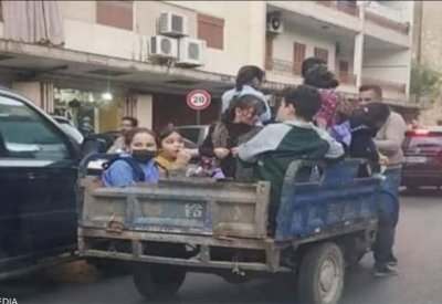 صورة تعكس واقعا أليما.. الضحايا هم طلاب لبنان