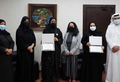 الوكيل المساعد للتعليم تكرم معلمتين قدمتا مبادرات تطويرية