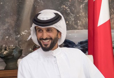 ناصر بن حمد يوجه رسالة للمعلمين: هذا من أسميه بالمعلم الحقيقي