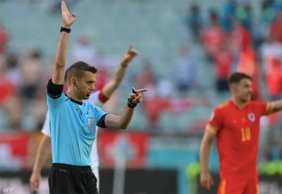 "فيفا" يختبر تقنية جديدة لكشف التسلل في "كأس العرب"