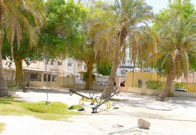 بلدية المنطقة الجنوبية تخضع حديقة العهد الزاهر للصيانة الشاملة