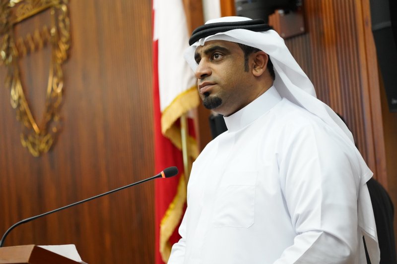 آل عباس: جلالة الملك فتح صفحة خير وفرحة لكل بيت بحريني "بالعقوبات البديلة"