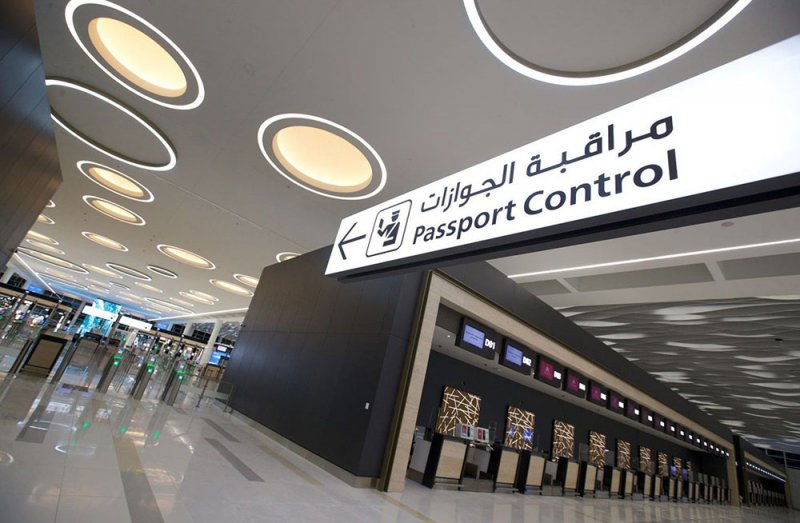 22 بوابة بمطار البحرين تطابق المسافرين بايومتريا