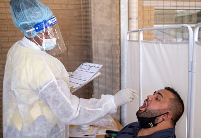 "أوميكرون" يقتحم أميركا اللاتينية عبر بوابة البرازيل